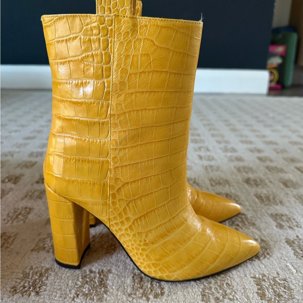 PARIS TEXAS Crocodile-Embossed Ankle Boots
